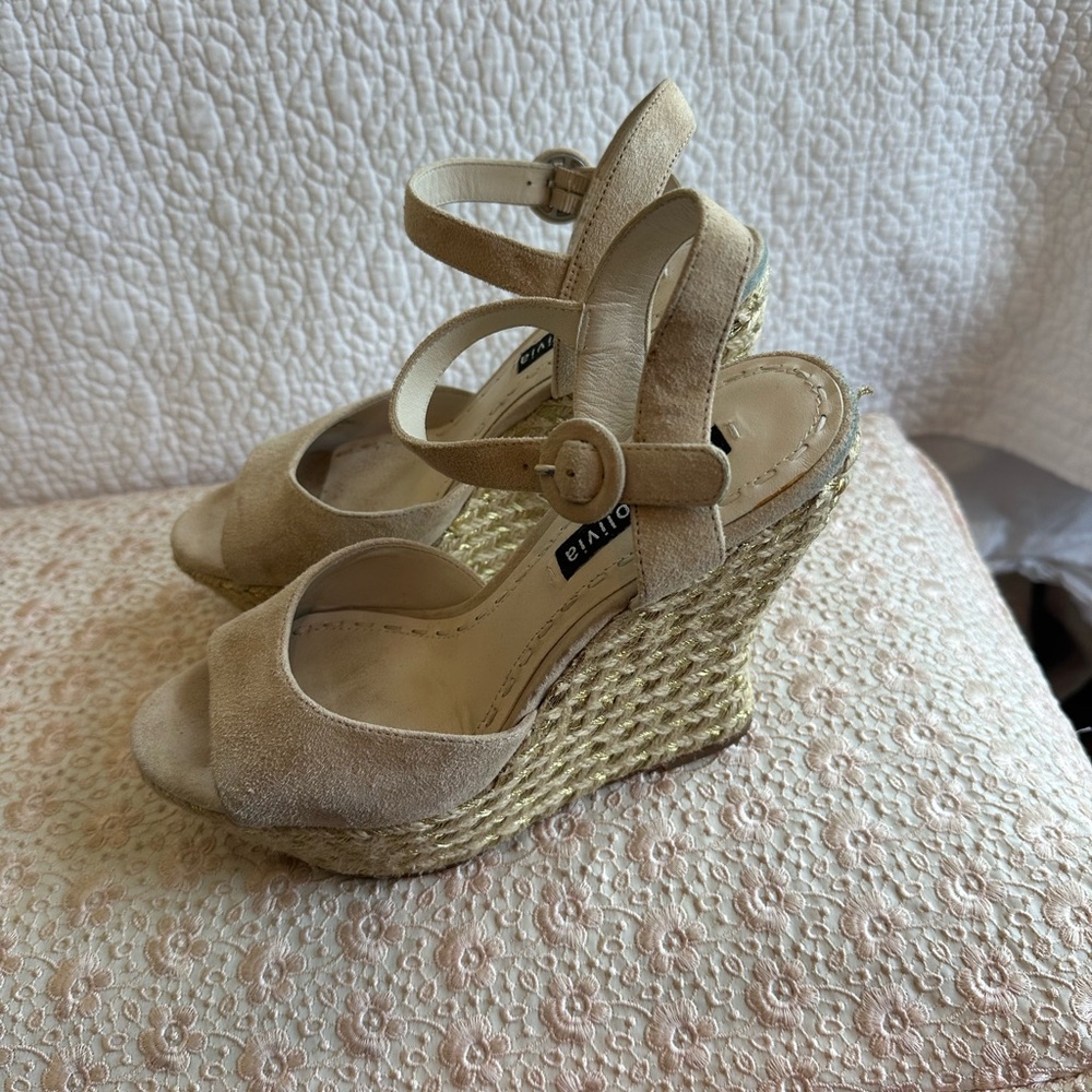 Alice + Olivia Wedges - Picture 5 of 8